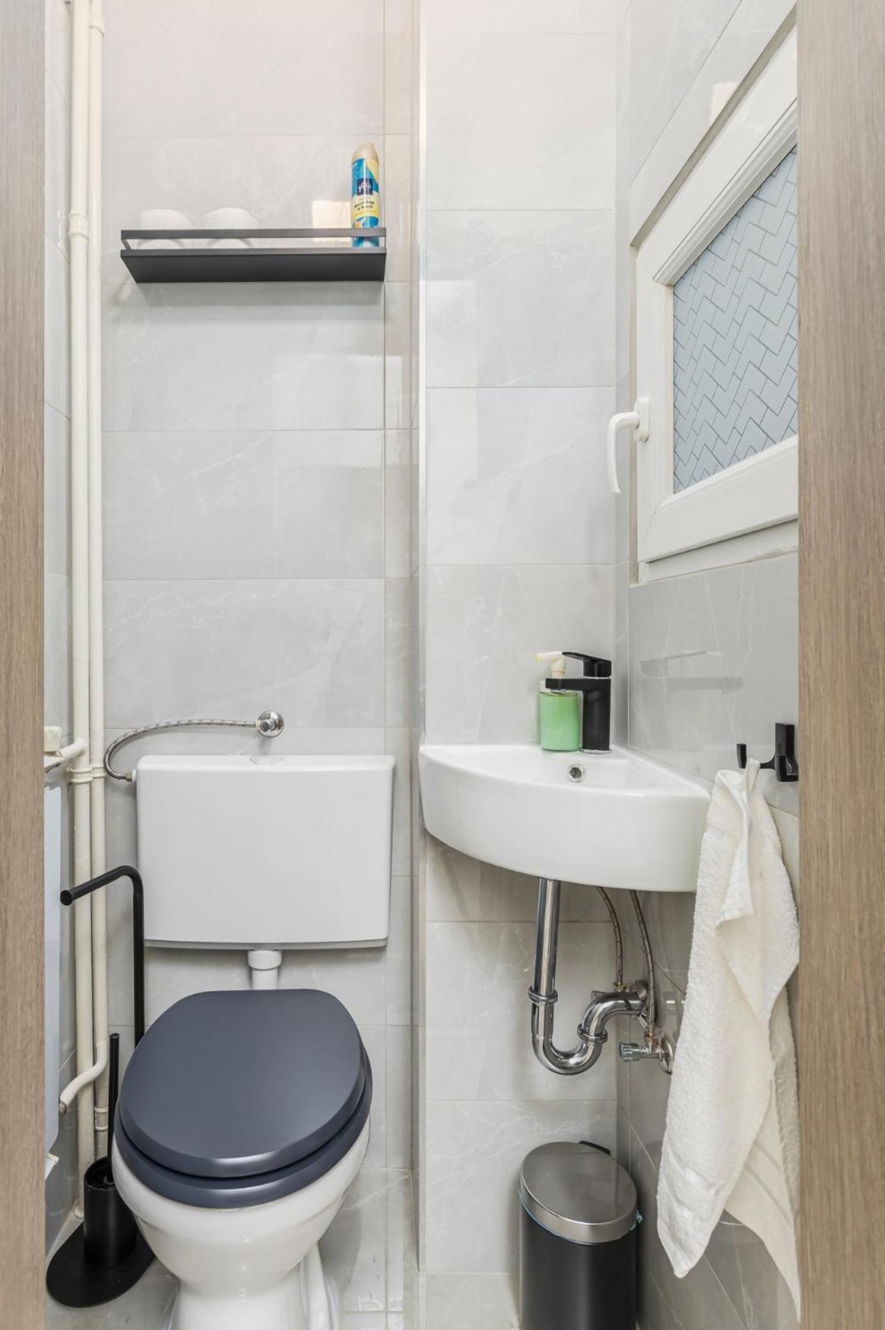 Galaxy Apartement Lift Parking บูดาเปสต์ ภายนอก รูปภาพ